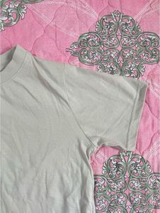 Women Plain tshirt