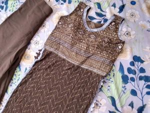 Brown Nayra Embroidered Kurta Set