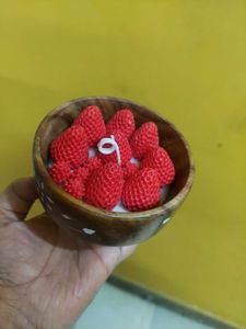 Strawberry Scented Candle