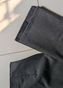 H&amp;M  Grey Trousers