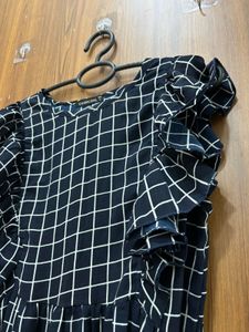 Chic navy blue &amp; White Checkered Dress