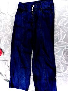 This Is A Casual Jeans New nd Stalish Fashion.