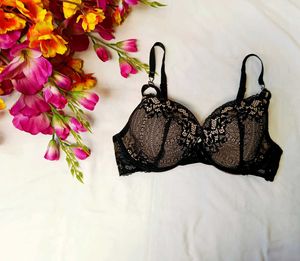 🇳🇿💫🔥 Hot Look Imported Bra