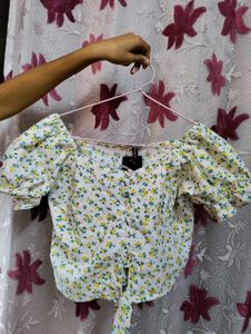 Charming White Floral Puff Sleeve Crop Top | Tie F