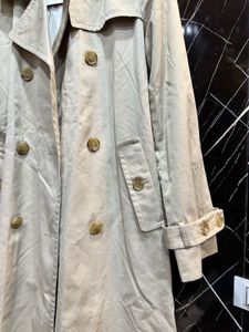 Classic Elegant tan royal trech coat🤎💐