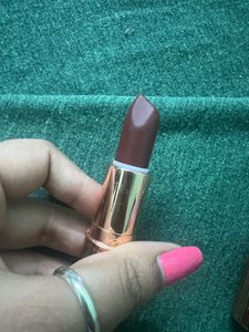 Charlotte Tilbury Matte Revolution “so 90s”