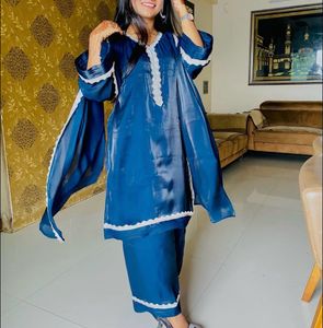 Elegant Navy Blue Kurta Set