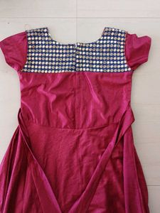 Girl&#39;s Burgundy Dress with Belt