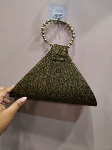 Unique Triangular Clutch