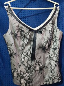 fashionable back and white corset top🌸✨