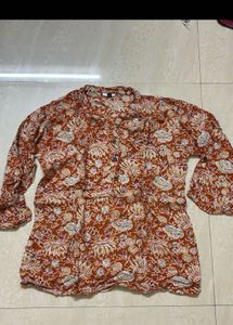 6 Clothing Items