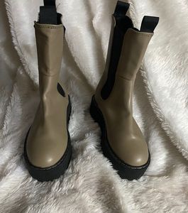H&M Platform Chelsea Boots