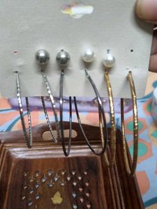 Pair Of 5 Earings Sets