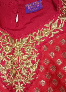 Traditional Top And Skirt Set For Girls