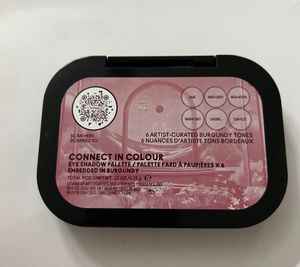 Mac Connect In Colour Eyeshadow Palette