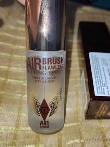 Charlotte Tilbury Makeup Fixer