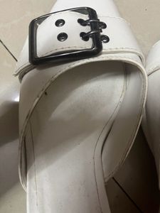 ZUDIO White Kitten Heels