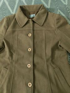 Woolen Smart Coat , Lightly Used No Flaws