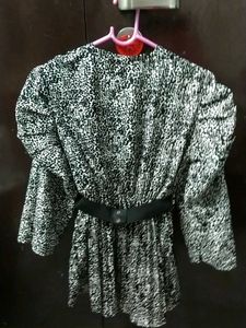 Chic Animal Print Top