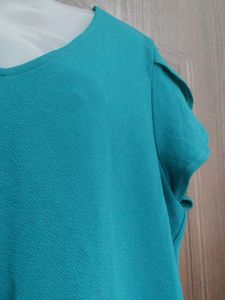Oversized stylish top