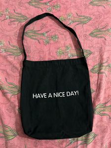 URBANIC TOTE BAG