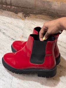 red patent chelsea boots ❤️‍🔥 (FREE shipping)
