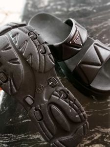 🎉🖤Black Flipflops......