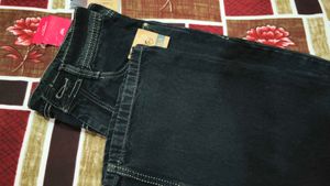 Stylish Black Jeans with Contrast Stitching