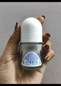 Nivea Natural Glow Deodorant