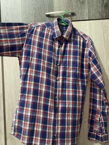 Tommy Hilfiger 👕 With Small And Fine Checks