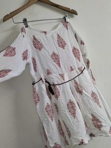 Floral Print Short Kurti With ties Knot