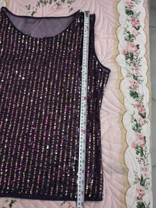 NEW 💜 💝Sparkling Sequin Top