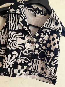 Zara Black &amp; White Print Sleeveless Top