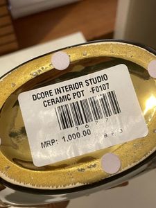 Elegant Black &amp; Gold Decorative Vase