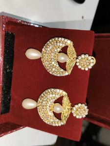Elegant Pearl Drop Earrings