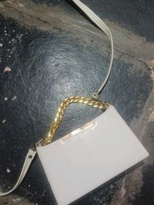 White &amp; Gold Chain Bag