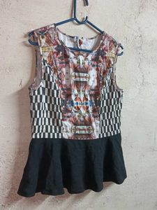 Trendy Ladies Fashion Top Sleeveless Multicolour