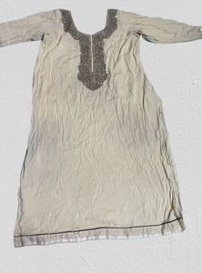 3 Kurti Combo Elegant Embroidered Kurta Set