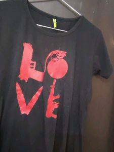 Graphic Print T-shirt