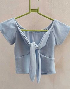 Cute Blue Tie-Front Crop Top