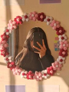 Decorative mirror 🪞