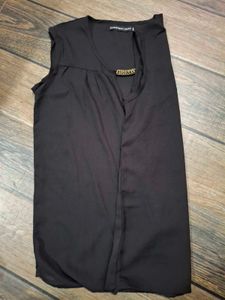 Black Sleeveless Top
