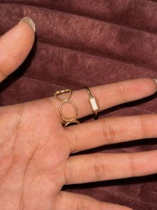 Set of 2 Gold Rings