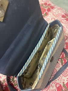 Chic Crossbody Bag