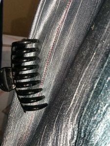 Black Hair Claw Clip