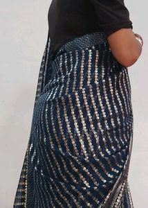 Elegant Navy &amp; Silver Foil Print Saree