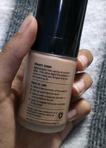 Plum Weightless Foundation