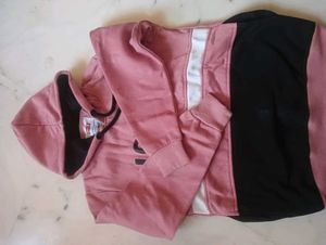 Levi&#39;s Pullover Hoodie