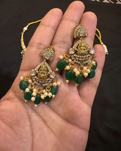 Kanti Victoria Necklace Set