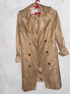 Best Combos Trench coat, top and Savana cap